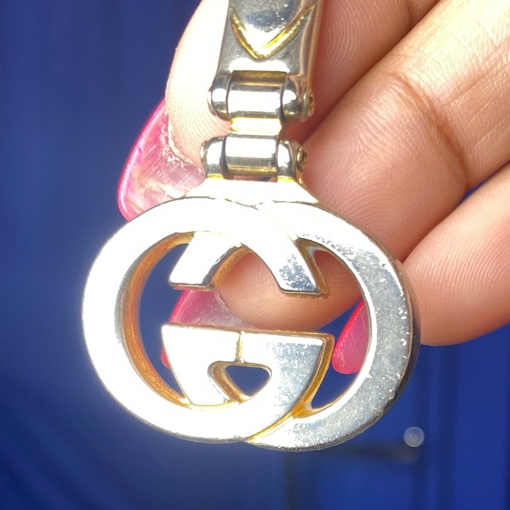 GUCCI Keychain w/Iconic “GG” Logo & Belt Buckle Design, FUC - Picture 5 of 8